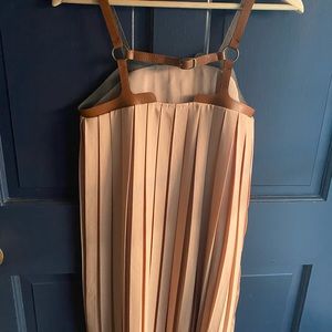 Leather detailed accordion dress size Small